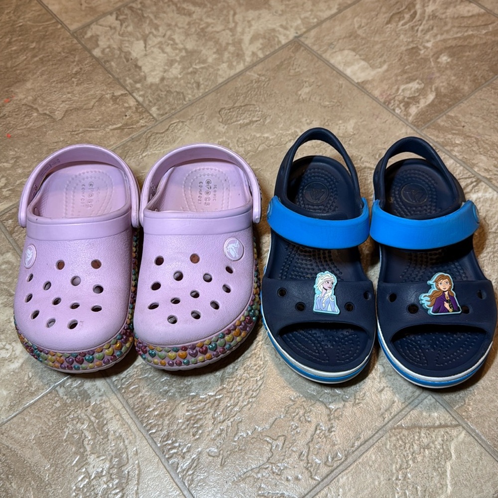 Toddler Girls Crocs Sz9